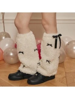 Fluff Bow Lace-Up Socks